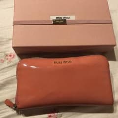 値下げ 正規品 miu miu 長財布のサムネイル