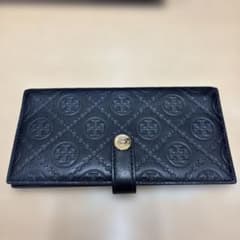 Tory Burch エンボス加工 ブラック長財布 二つ折り財布 - メルカリ
