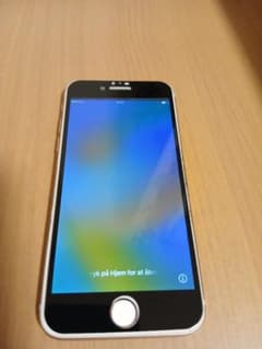 iPhone8　64GB　ピンクゴールドのサムネイル