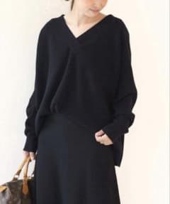 週末SALE！大人気！極美品！Deuxieme Classe ミドルゲージVのサムネイル