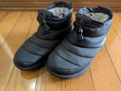 THE NORTH FACE　ノースフェイス ヌプシ　スノーブーツブラック23㌢のサムネイル