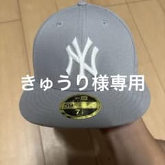 NEWERA キャップグレーのサムネイル