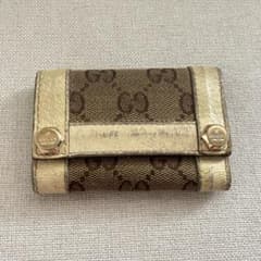 ジャンク品　GUCCI グッチ キーケース GG キャンバス レザーのサムネイル