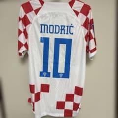 モドリッチ 10 FIFAワールドカップ2022 ユニホーム モドリッチ 10 FIFAワールドカップ2022 ユニホーム - メルカリ