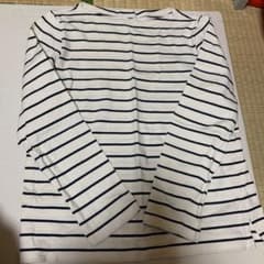 ユニクロ　ボーダートップスのサムネイル