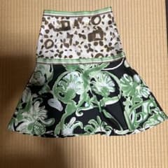 EMILIO PUCC I フレアスカート 緑と黒のフラワープリントのサムネイル