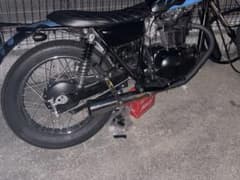 スーパートラップマフラー？ スリップオンマフラー 単気筒 250tr sr400 