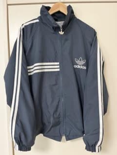 お値下げ⭕️ adidas ダークグレー ストライプ ジャケット adidas ダークグレー ナイロンジャケット L - メルカリ