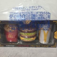 マクドナルド　エヴァ　コラボ　フィギュア　初号機　弐号機　零号機　バリューセット