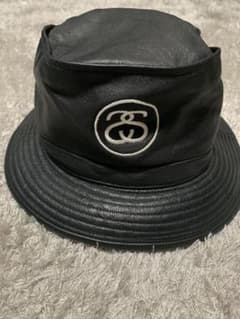 STUSSY レザーロゴハットのサムネイル