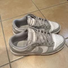 NIKE DUNK LOW グレー ホワイト スニーカーのサムネイル