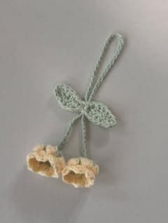 ハンドメイド かぎ針編み すずらん ストラップのサムネイル