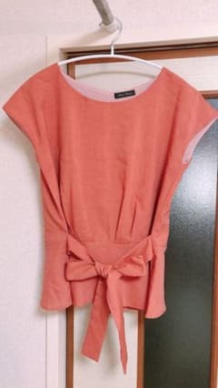 【美品】トップス サーモンピンク ブラウスのサムネイル