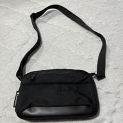 Champion ショルダーバッグ ブラックのサムネイル
