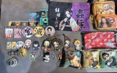 鬼滅の刃グッズ　まとめ売りのサムネイル