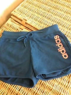 購入者確定　アディダスショートパンツMサイズ未使用のサムネイル