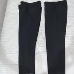 UNIQLO 黒スラックスS　2枚セットのサムネイル