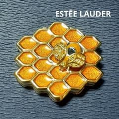 ESTĒE LAUDER　ソリッドパフィーム　〈ハニーコムコンパクト〉ノウイング ESTĒE LAUDER ソリッドパフィーム 〈ハニーコムコンパクト〉ノウイング