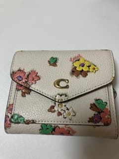 はーたん様　coach 財布　花柄　三つ折り財布　コーチのサムネイル