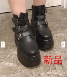 新品　厚底　ブーツ　ブラックのサムネイル