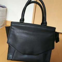 ショルダーバッグ ハンドバッグ トートバッグのサムネイル