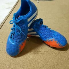 アディダス サッカーシューズのサムネイル