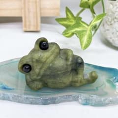 天然石】人気♡岫玉のカエルの置物 - メルカリ