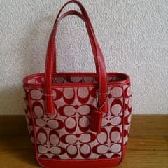 可愛いCOACHのバッグですのサムネイル