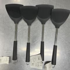 ニトリ　中華ヘラ　ナイロン　4本のサムネイル