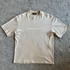 ⭐️G.O.P⭐️専用 正規品BALENCIAGA ロゴ Tシャツ ベージュのサムネイル