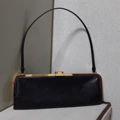 Mango ブラック ショルダーバッグ ゴールド金具のサムネイル