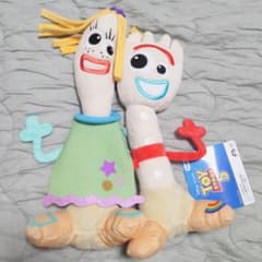 Toy Story 5 ぬいぐるみ フォーキー＆カレン・ビバリー - メルカリ