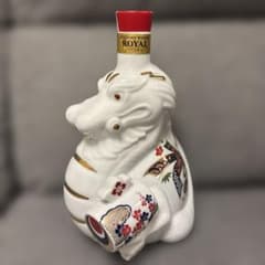 サントリー ローヤルウイスキー 干支ボトル 辰年2024年陶器ボトル