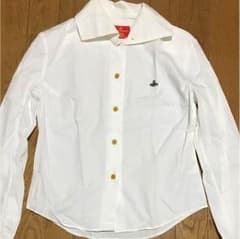 ViVienne 白シャツのサムネイル