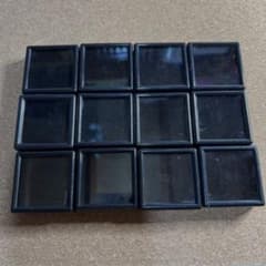 アザミ様専用  ルースケース 宝石 パーツケース 4×4cm 白と黒セット③のサムネイル