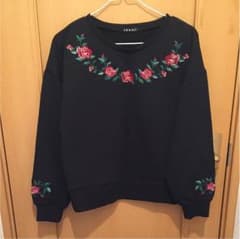 INGNI 刺繍トレーナーのサムネイル