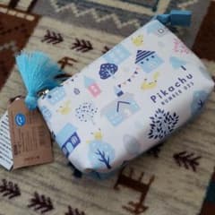 ピカチュウポーチのサムネイル