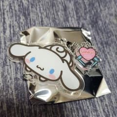 サンリオ　シナモン　アクリルチャームのサムネイル