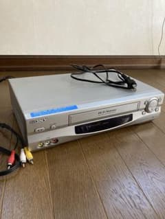 SONY Hi-Fi Stereo ビデオデッキ　動作確認済　ヘッドクリーナー付のサムネイル