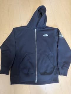 THE NORTH FACE ザノースフェイス　パーカーのサムネイル