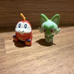 ポケットモンスターバスボールフィギュアニャオハ、ホゲータ２点セットゲリラセール中のサムネイル