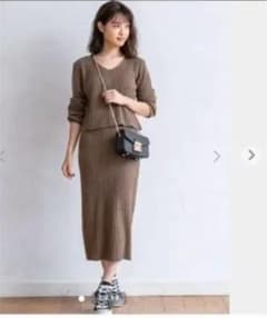ニットセットアップのサムネイル