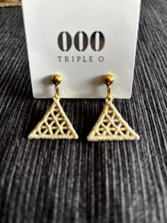 TRIPLE O ER012 ゴールド イヤリングのサムネイル