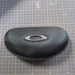 Oakley メガネケース 黒のサムネイル