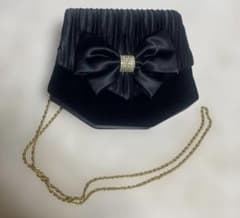 Vintage retro antique velvet ribbon decorated chain bag