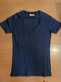【未着用】ハリウッドランチマーケット VネックTシャツ／ネイビーのサムネイル