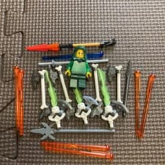 レゴニンジャゴーミニフィグと武器のサムネイル