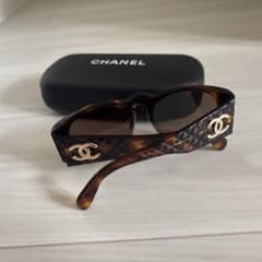 CHANEL サングラス マトラッセ ココマーク べっ甲柄のサムネイル