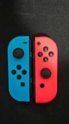 T*a様 Nintendo Switch ジョイコン ジャンク品のサムネイル