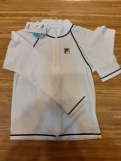 新品　FILA　ラッシュガード　160 フィラ　水着のサムネイル